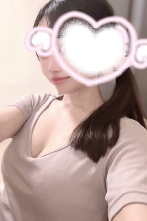 小室理佐22歳