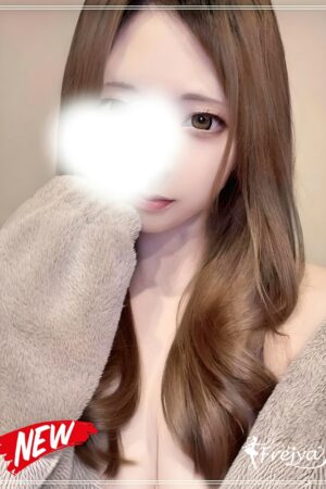 朝比奈えま(23)