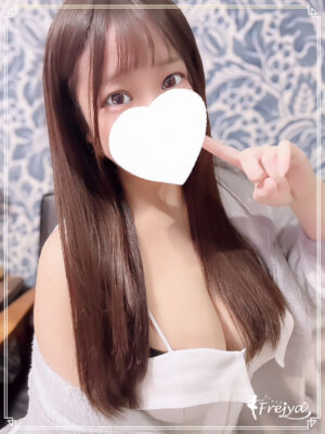 森下まゆ（25）