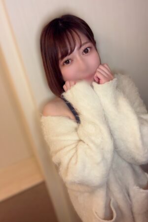 小倉　あずき(25)【大阪高級メンズエステ月のうたげ大阪別邸】