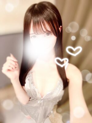 白坂みな