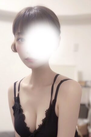 上杉みなみ(20)