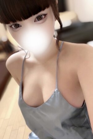 れい(20)