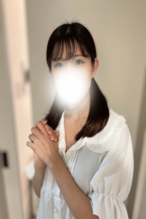 長濱りな(22)