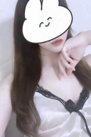 黒咲 ツキノ(24)