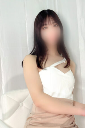 篠田 ゆり(23)