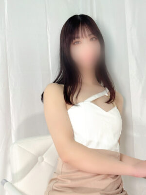 篠田 ゆり(23)