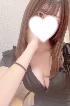 椎名うらん(22)