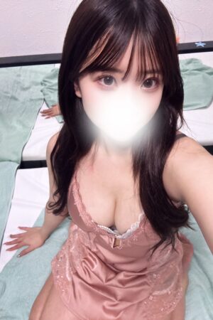 鳴海 そら(23)