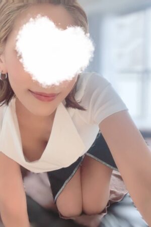 涼川マリ(45)