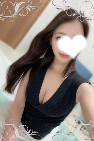 新垣せり(24)