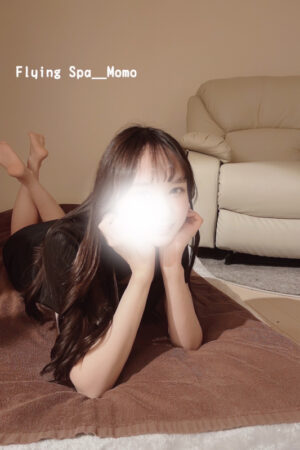 瀬川モモ(23)